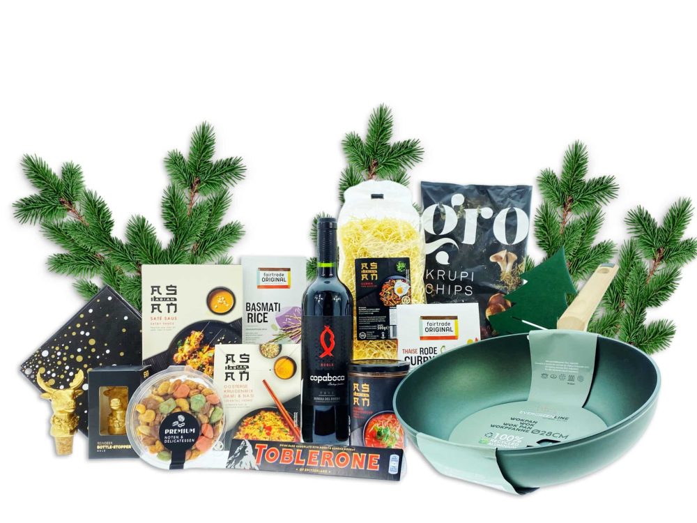 Kerstpakket Green chef is een pakket waarbij je vernieuwende maaltijden op tafel kunt zetten met onder andere een wokpan en verschillende etenswaren