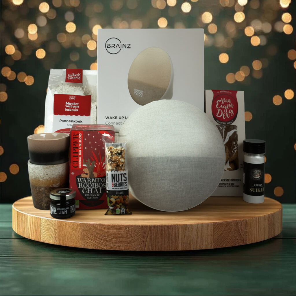 Elegant Wooden Round Platform with Festive Bokeh Background Perfect for Product Display or Holiday Presentation - More Than Gifts Kerstpakket rise en shine